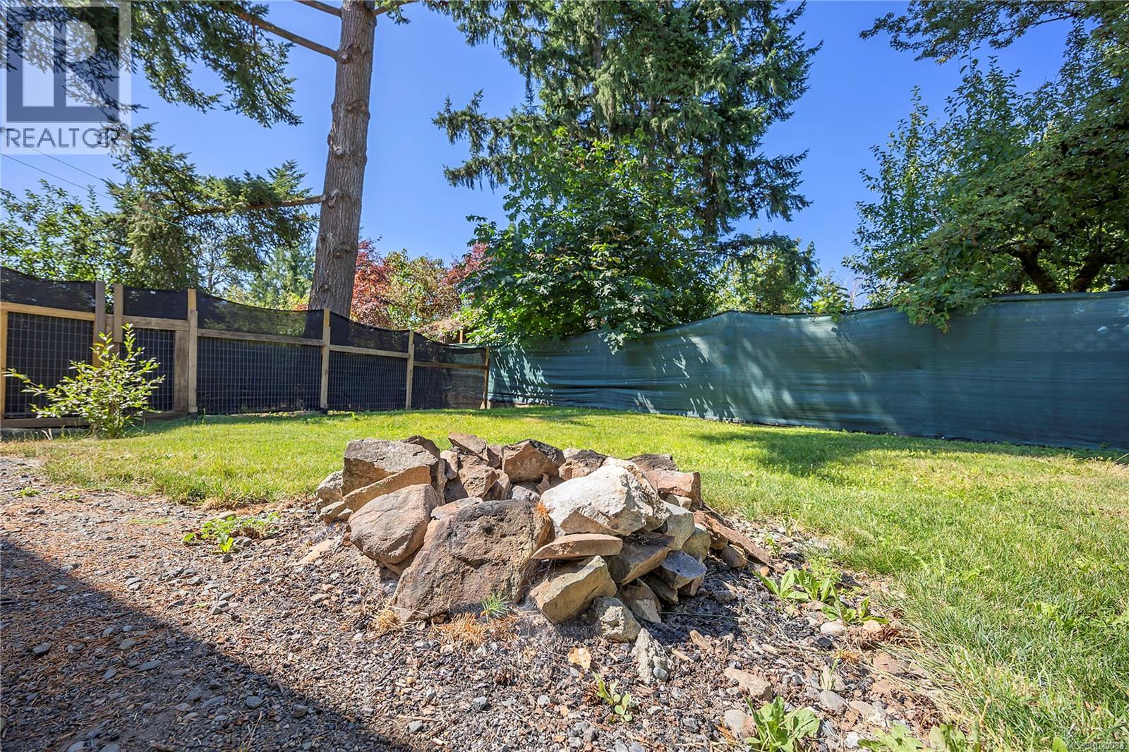 5788 Jaynes Rd, Duncan