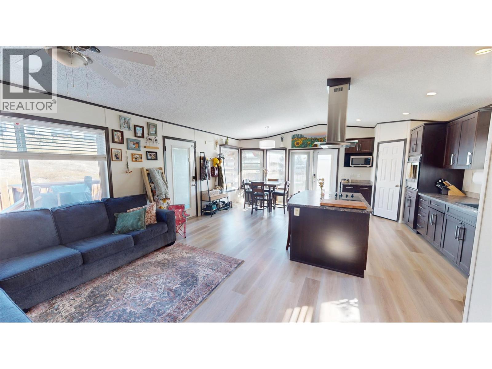 505 Steepleview Point NW, Cranbrook