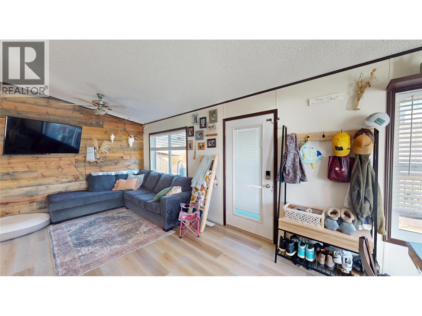 505 Steepleview Point NW, Cranbrook