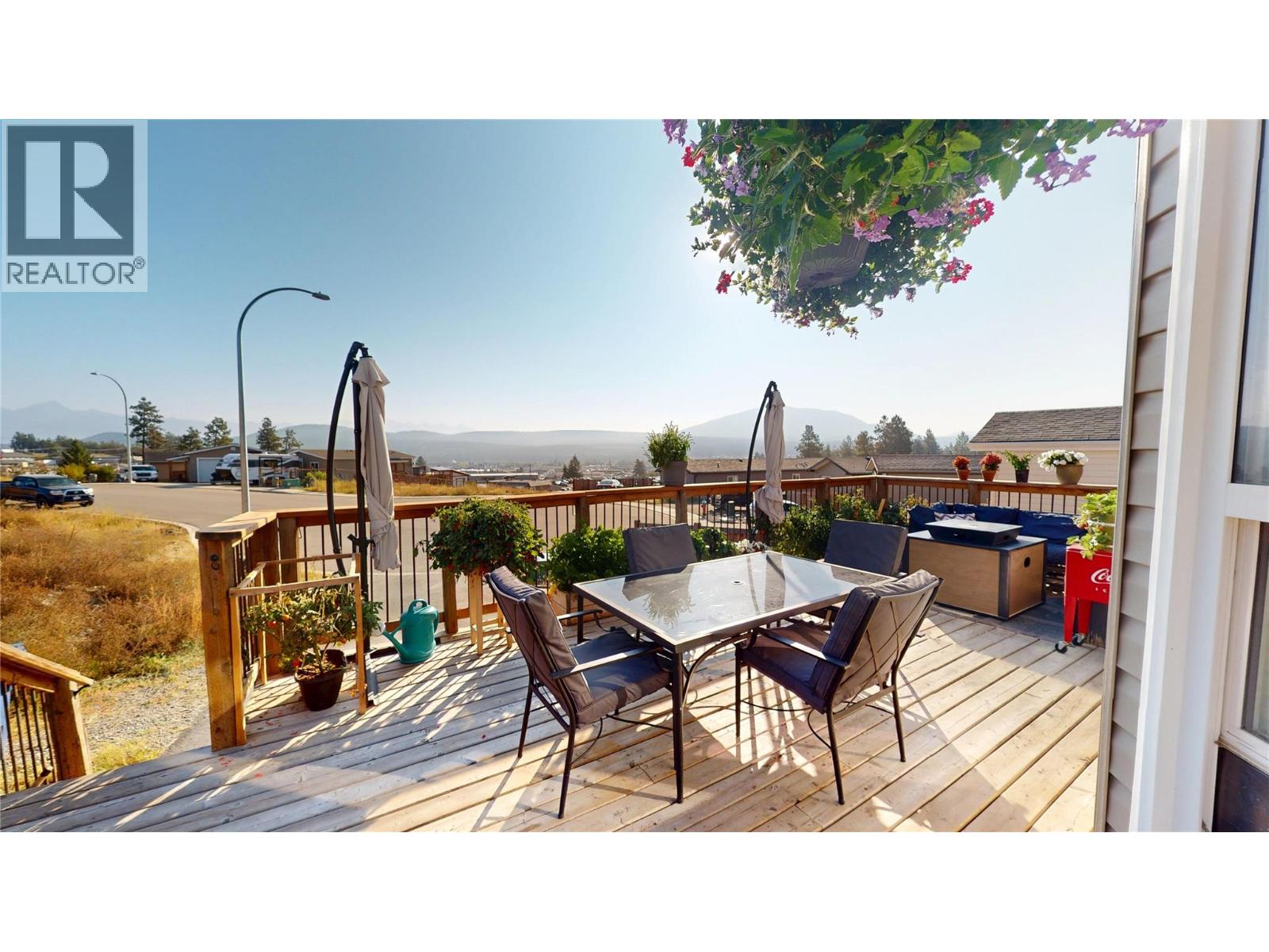 505 Steepleview Point NW, Cranbrook