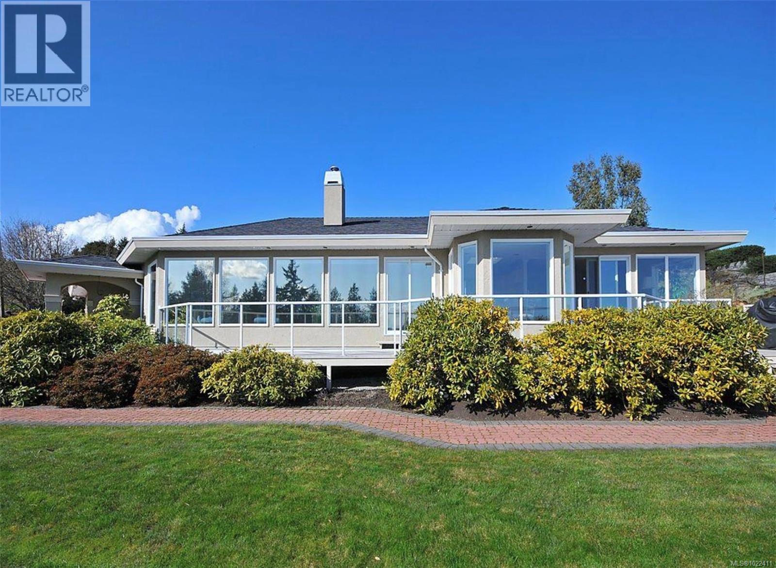 11008 Oriole Lane, North Saanich