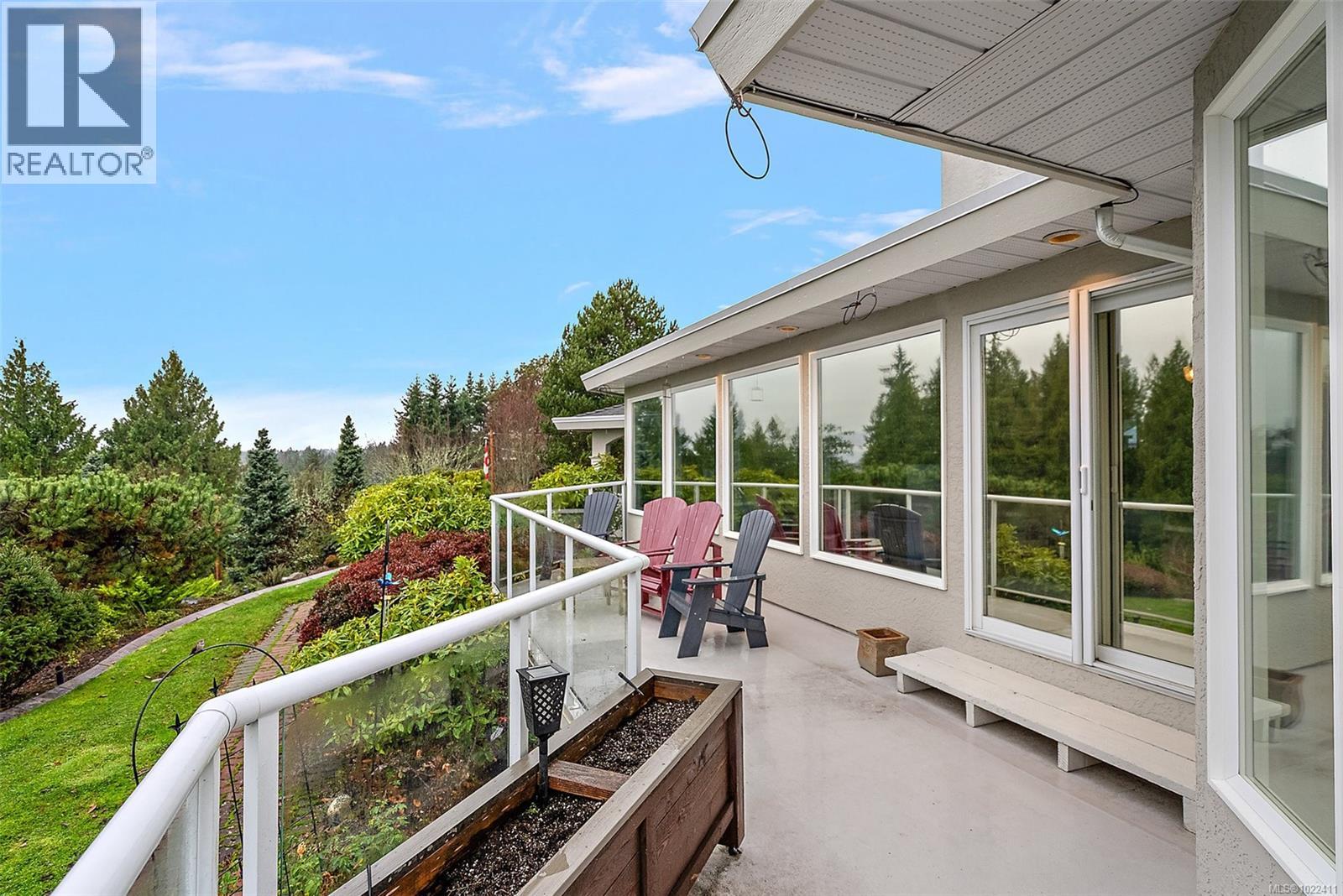 11008 Oriole Lane, North Saanich
