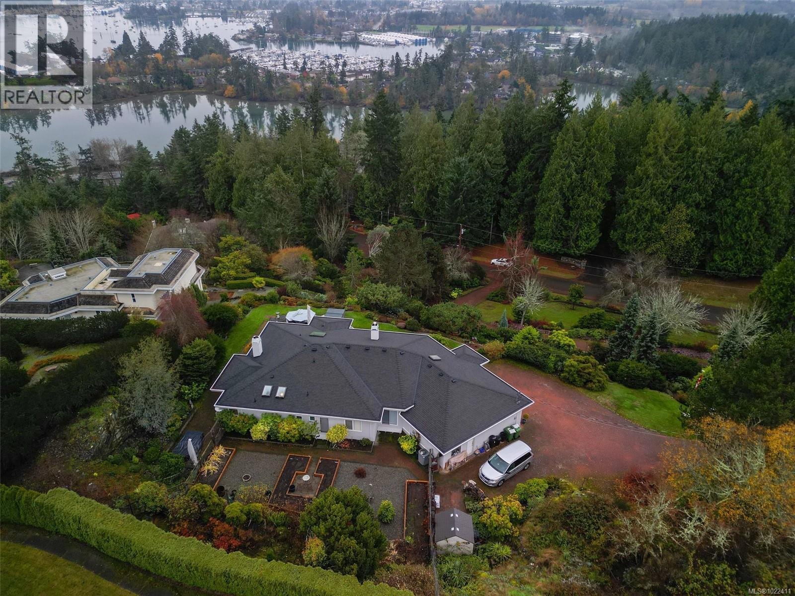11008 Oriole Lane, North Saanich