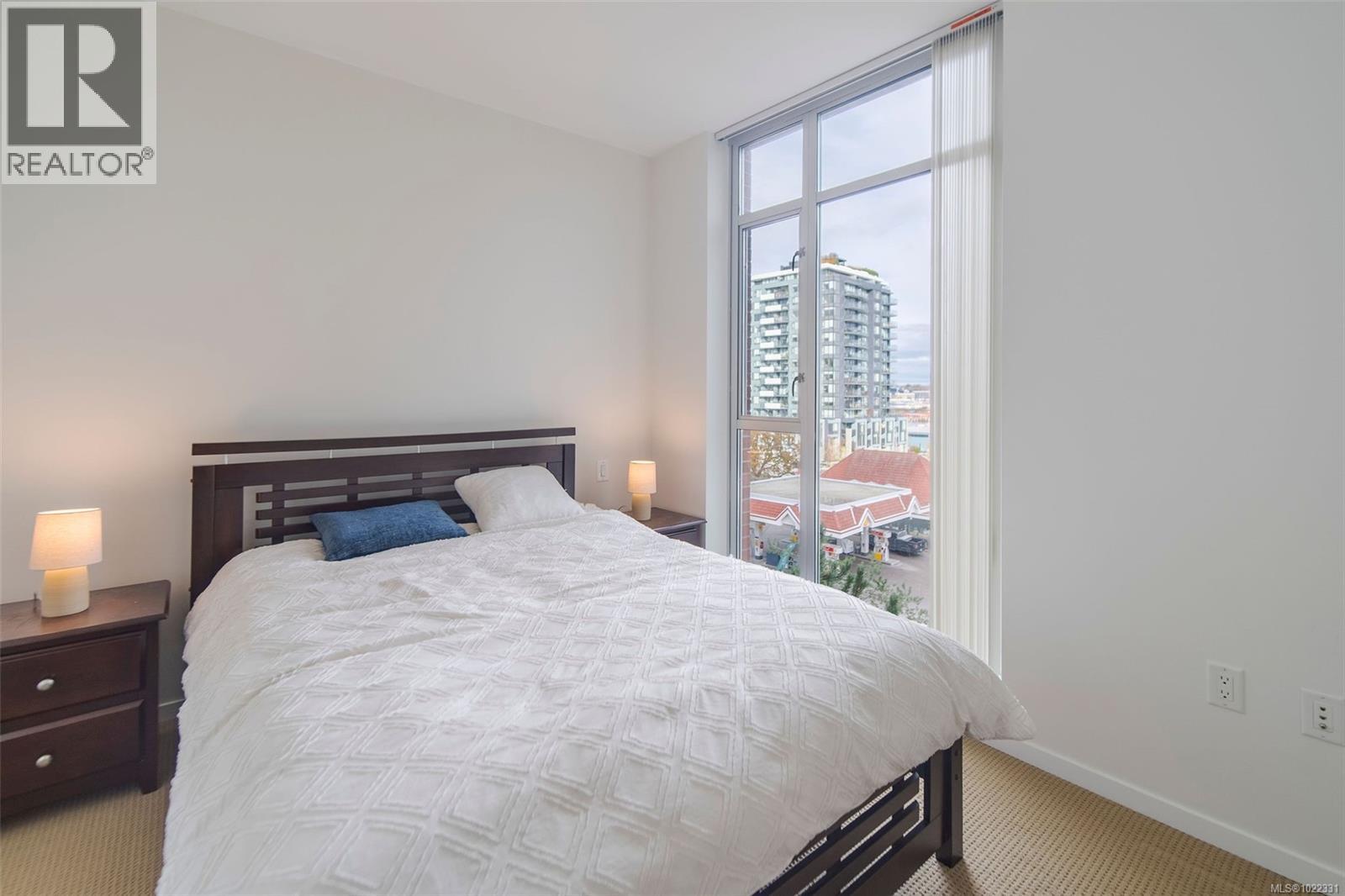 213 100 Saghalie Road, Victoria