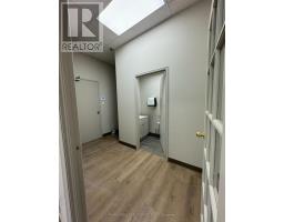 202 - 140 Dunlop Street E, Barrie, ON L4M6H1 Photo 17