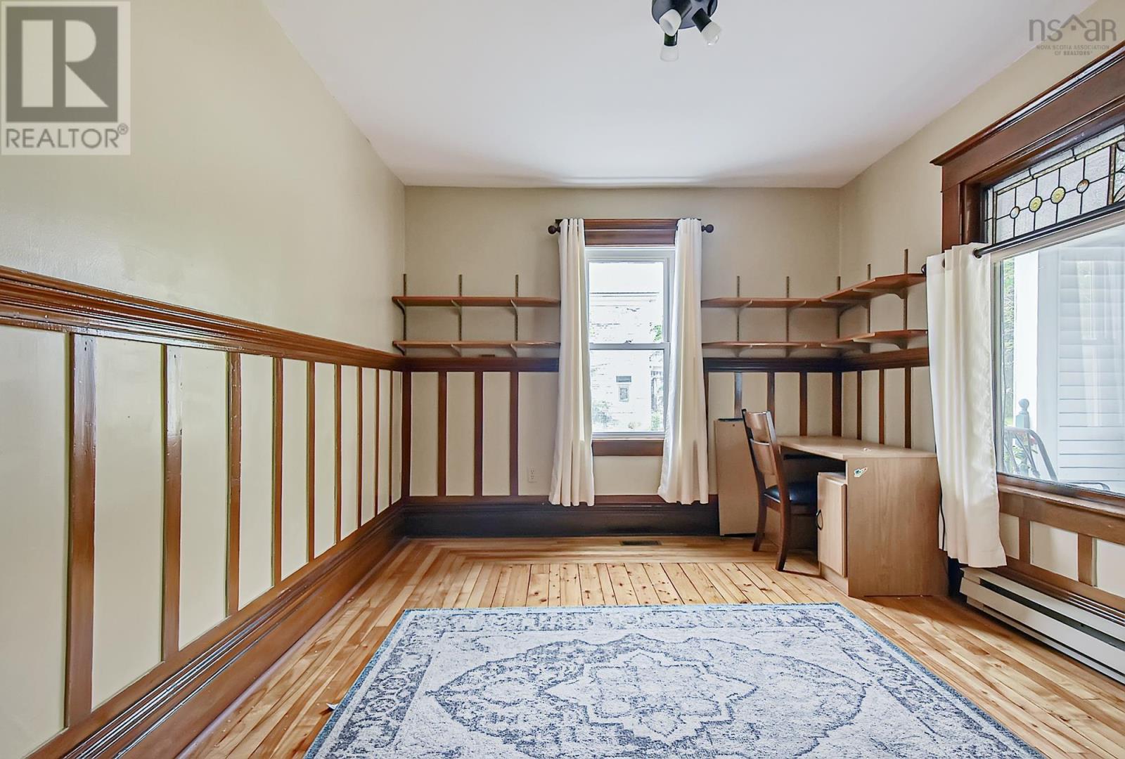 Property 27 of 49 of 172, 184, 194 King Street