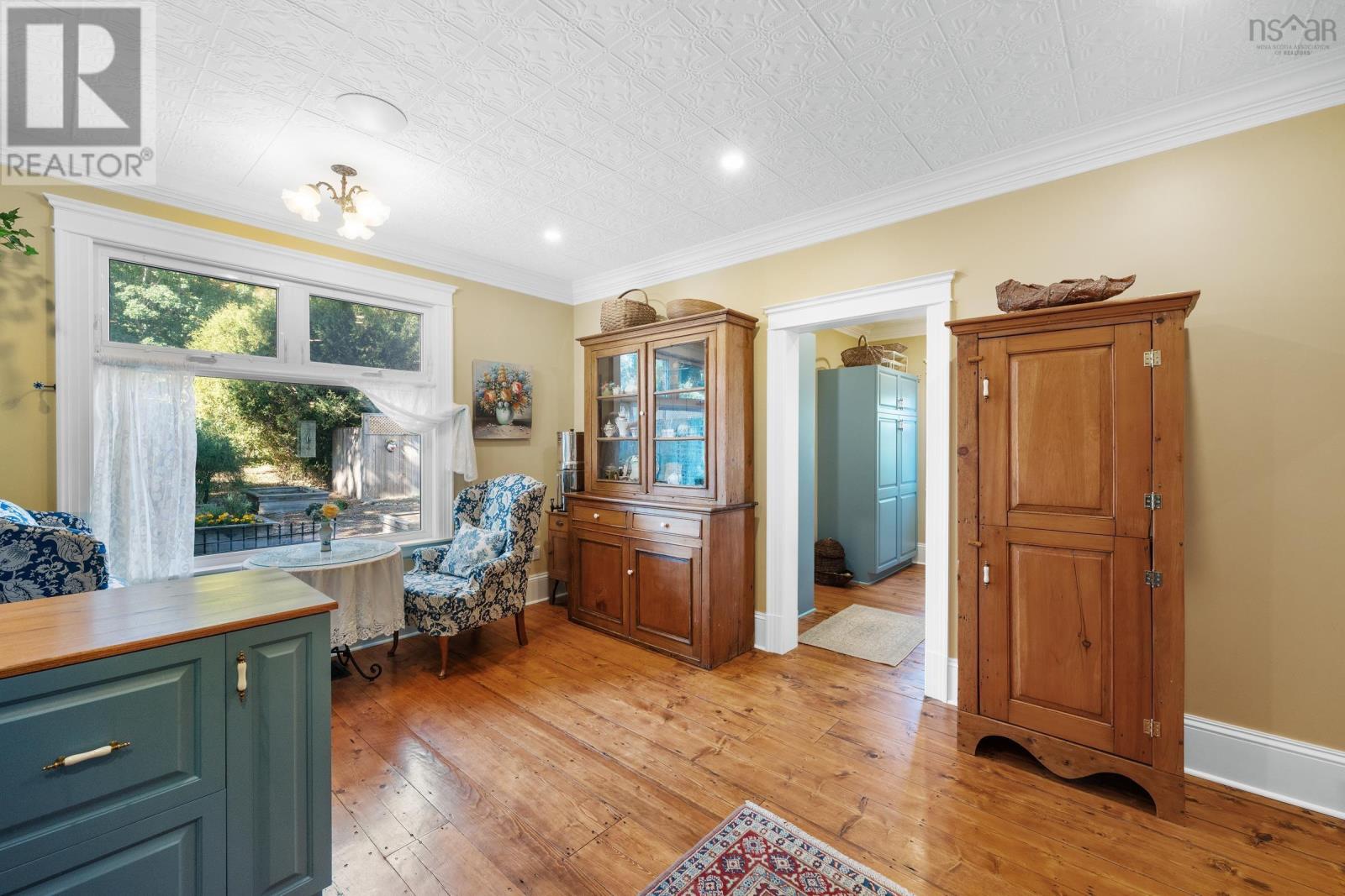 Property 17 of 34 of 95 First Avenue