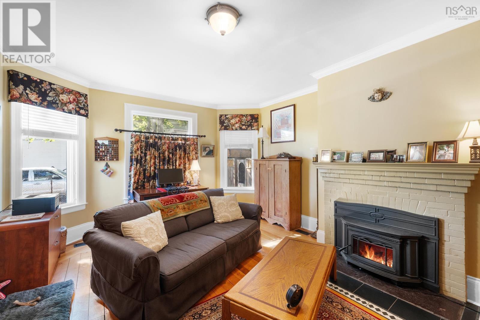 Property 10 of 34 of 95 First Avenue