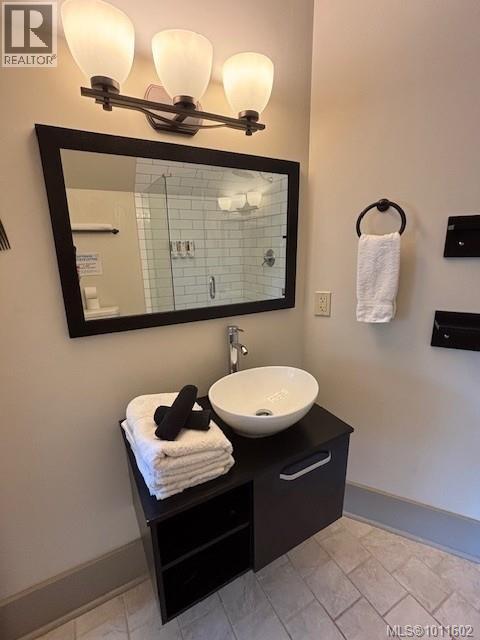 9 315 Robinson Rd, Salt Spring