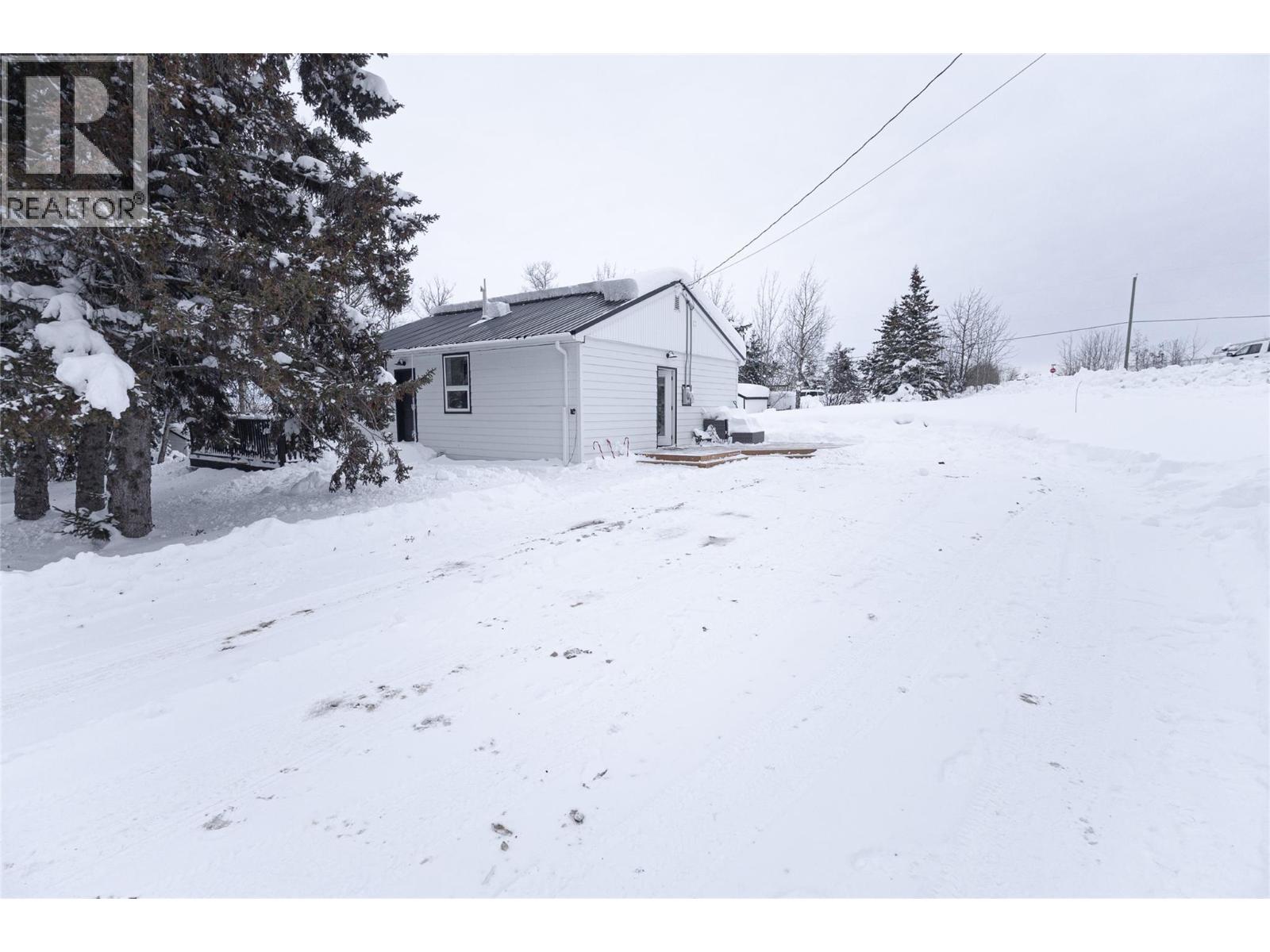 1740 Harper Place, Dawson Creek