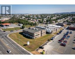370 Torbay Road thumbnail 13