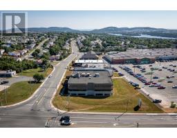 370 Torbay Road thumbnail 14