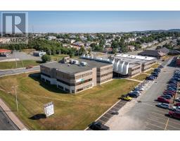 370 Torbay Road thumbnail 2