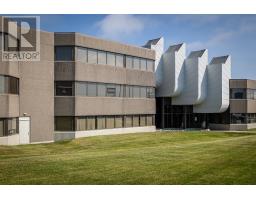 370 Torbay Road thumbnail 4