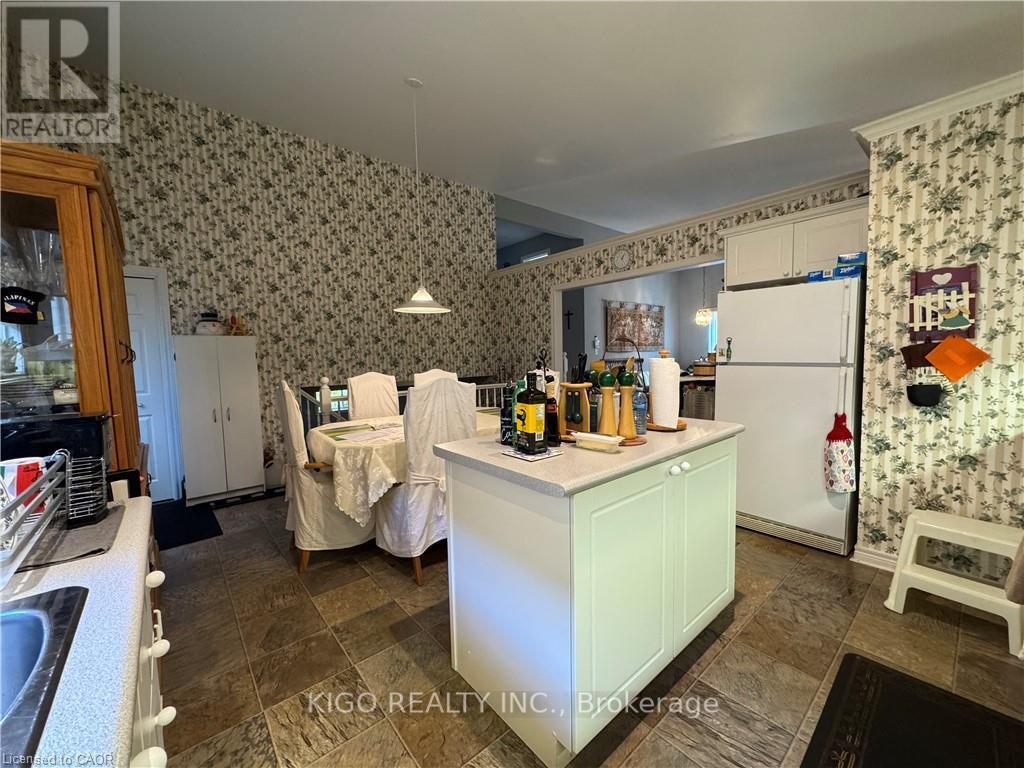 231 CHELTON ROAD - 8