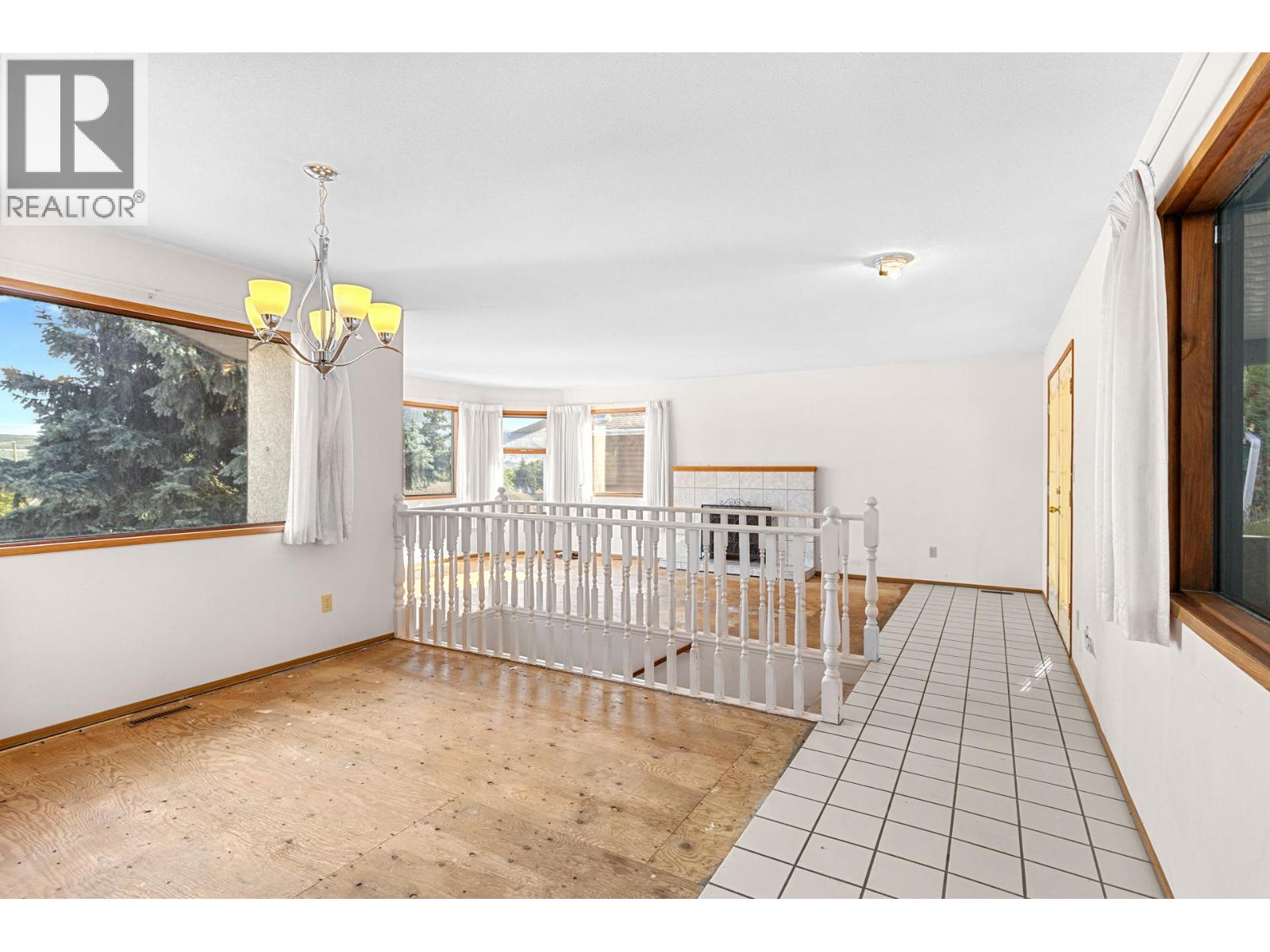  320 Moubray Road, Kelowna