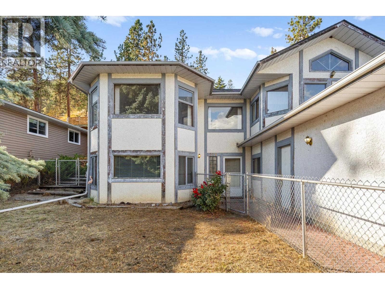  320 Moubray Road, Kelowna