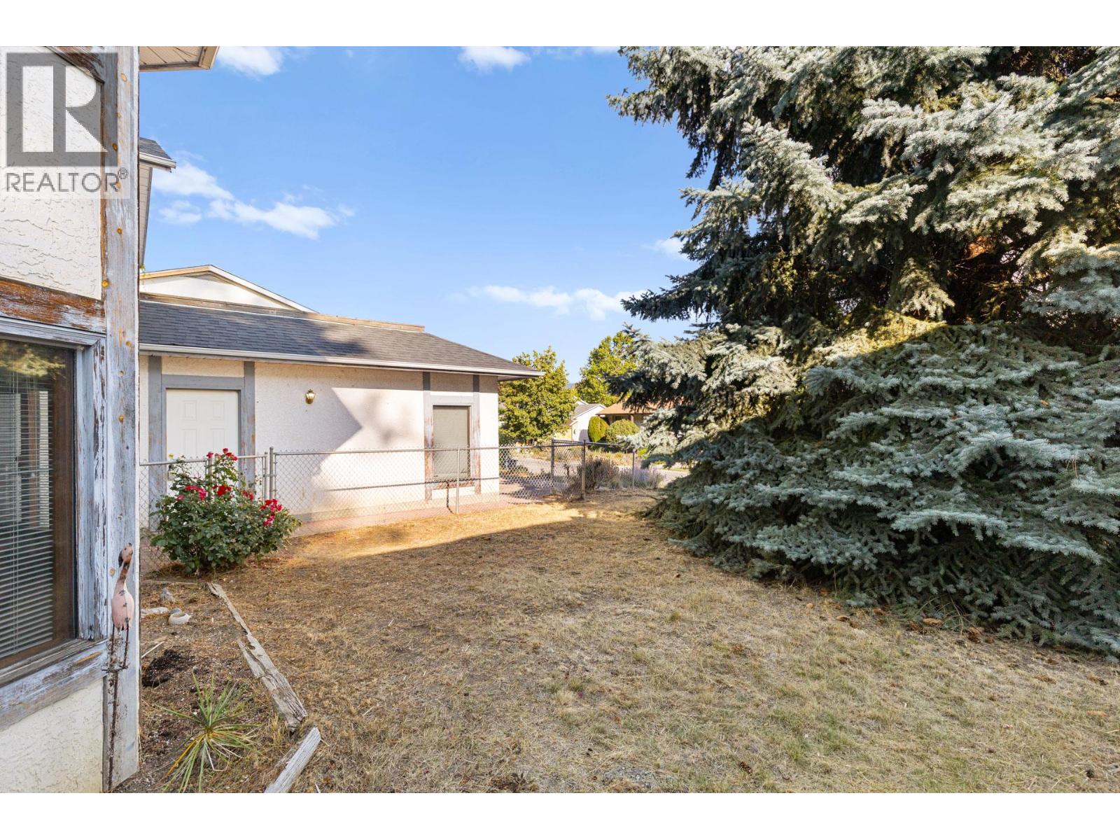  320 Moubray Road, Kelowna