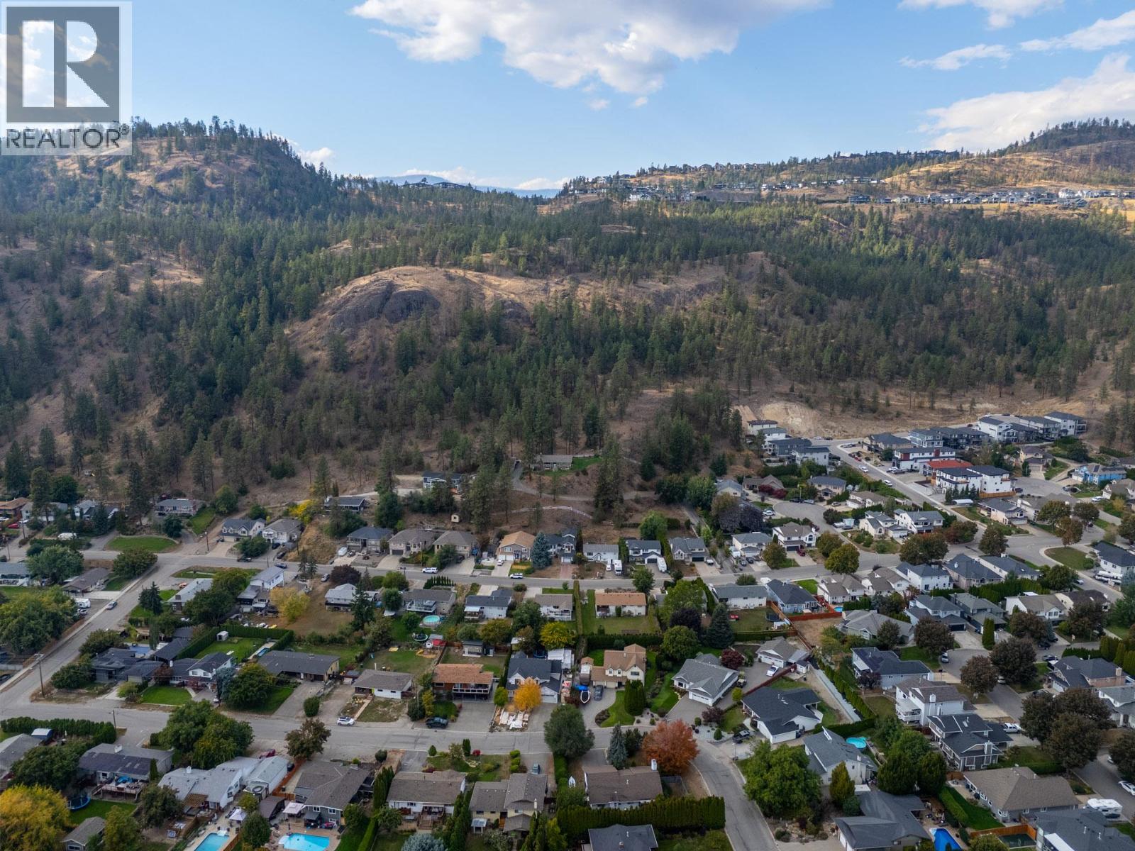  320 Moubray Road, Kelowna