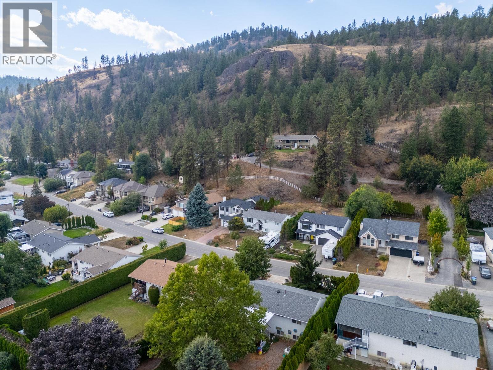  320 Moubray Road, Kelowna