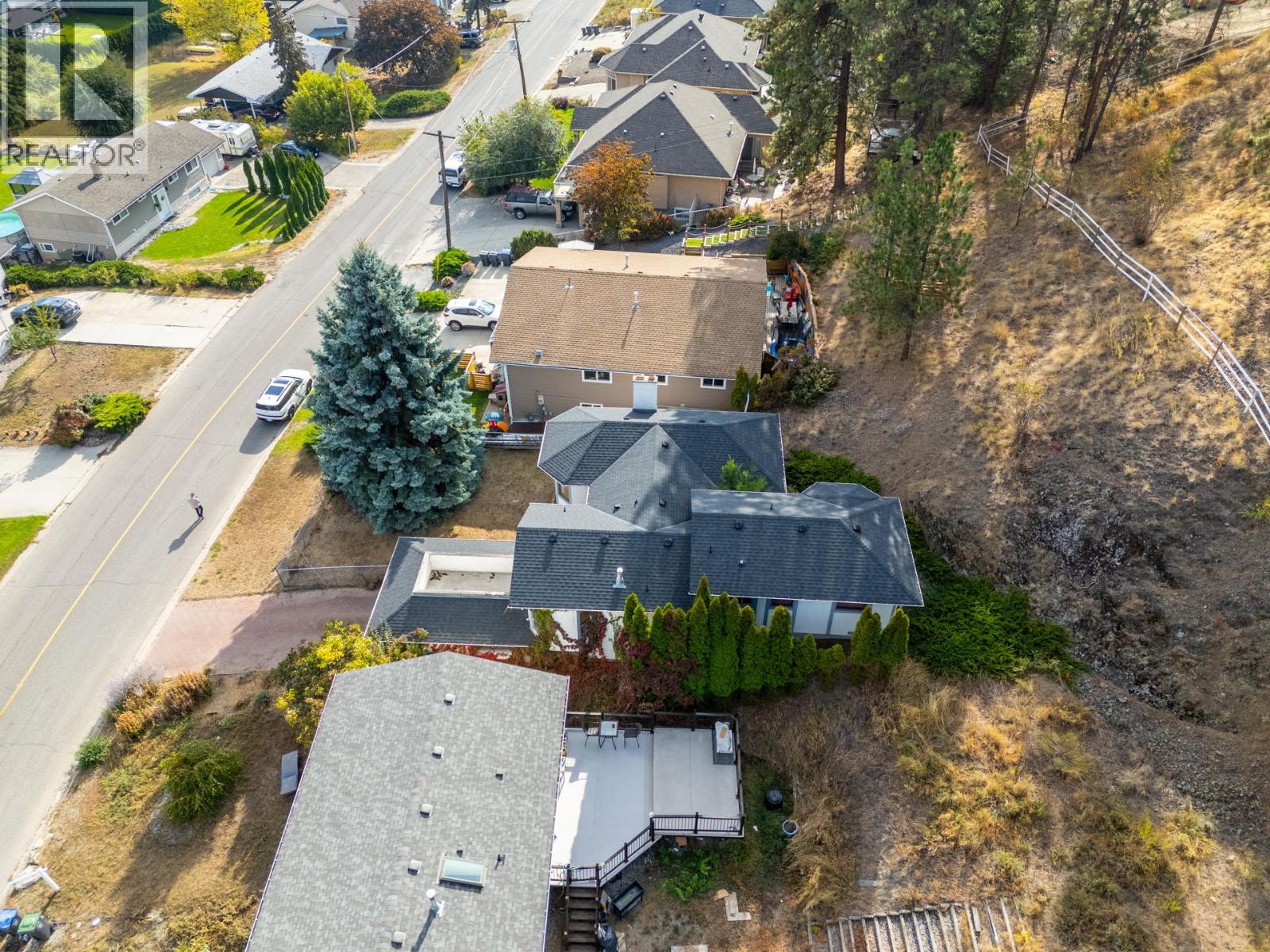  320 Moubray Road, Kelowna