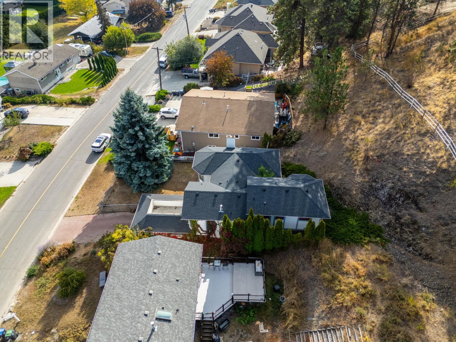  320 Moubray Road, Kelowna