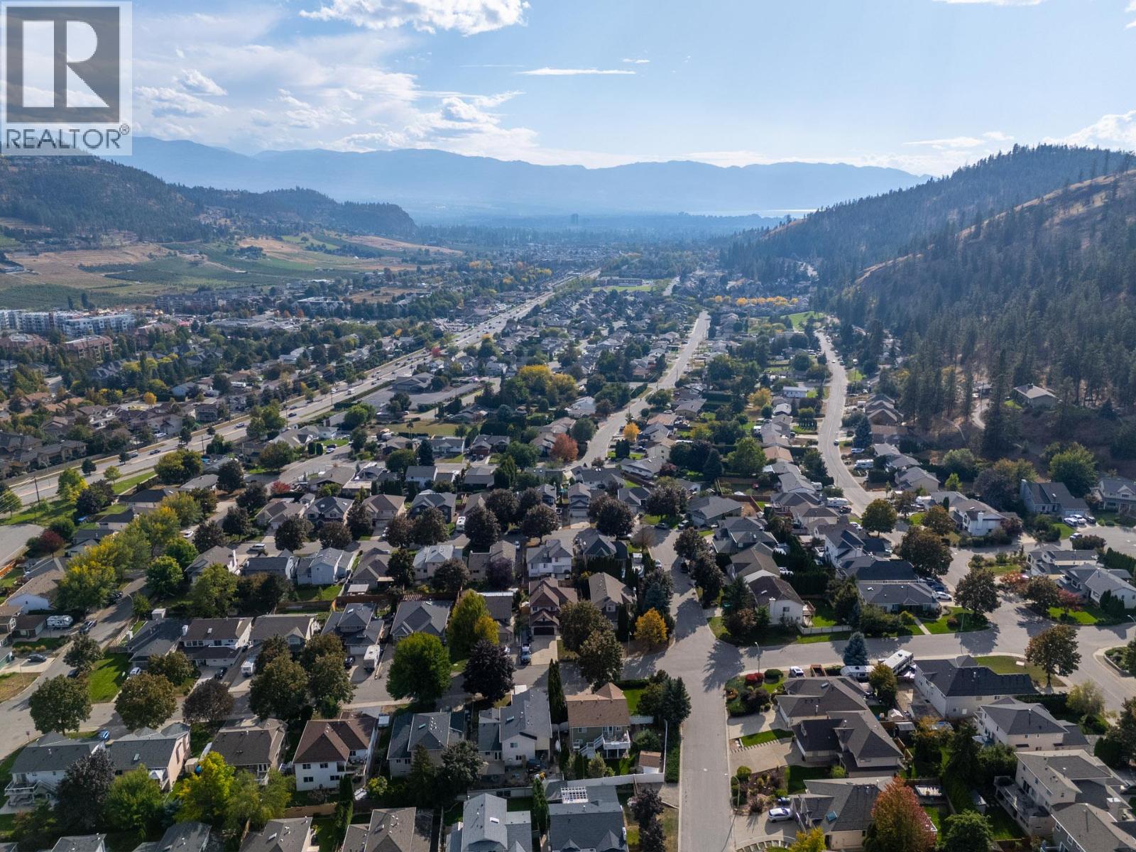  320 Moubray Road, Kelowna