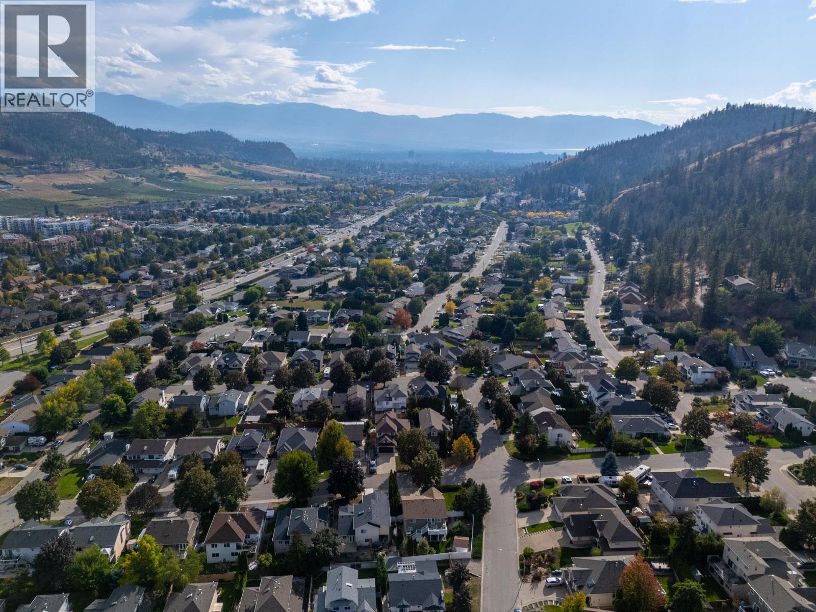  320 Moubray Road, Kelowna