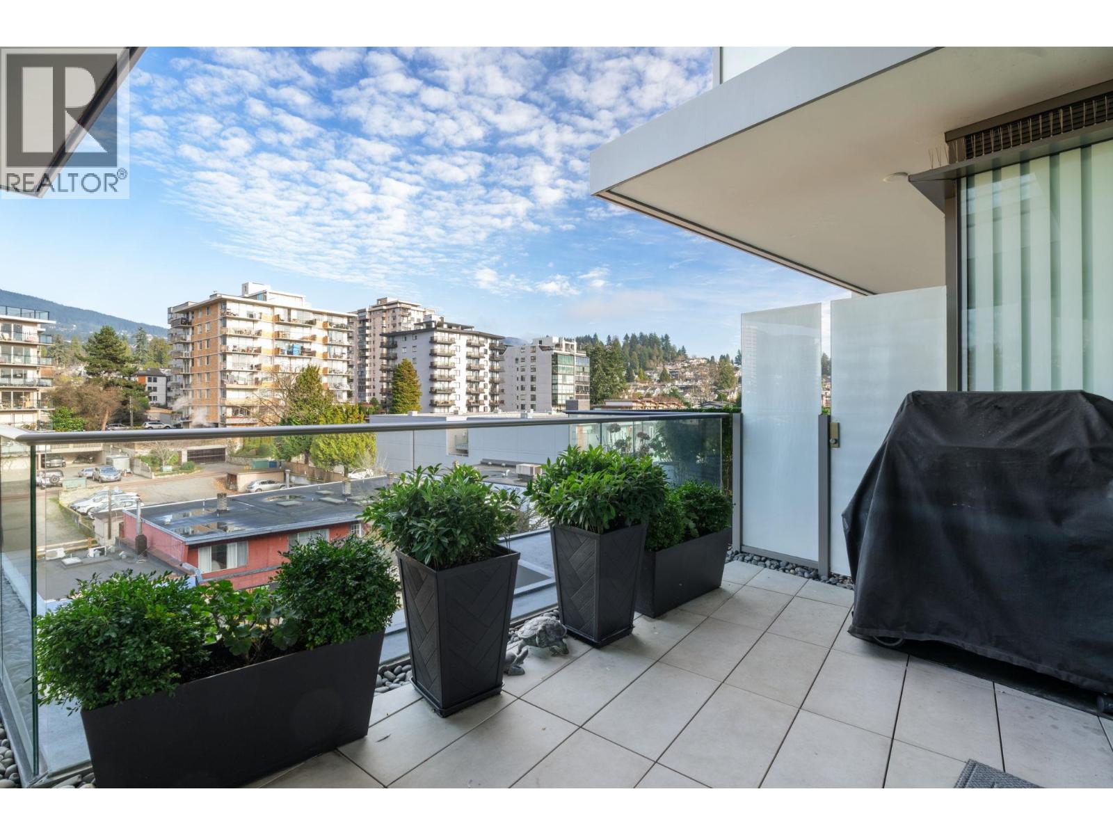 409 1355 BELLEVUE AVENUE, West Vancouver