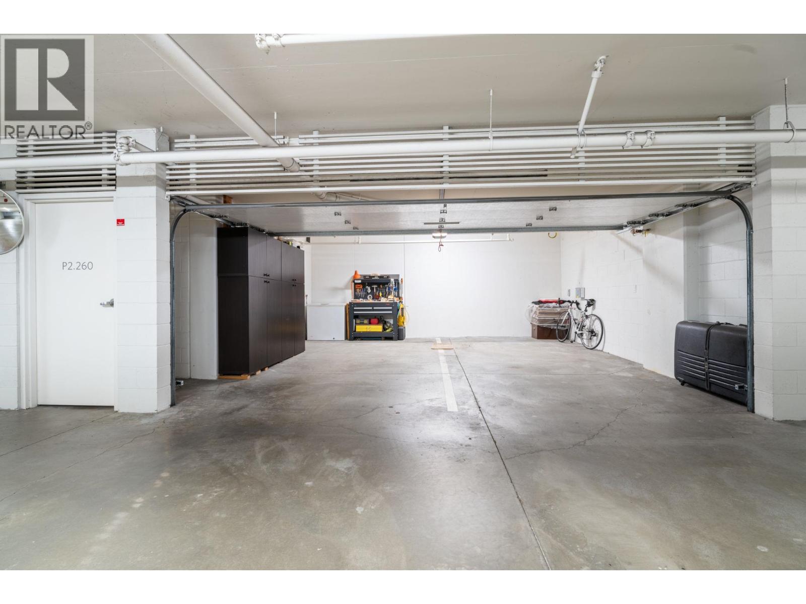 409 1355 BELLEVUE AVENUE, West Vancouver