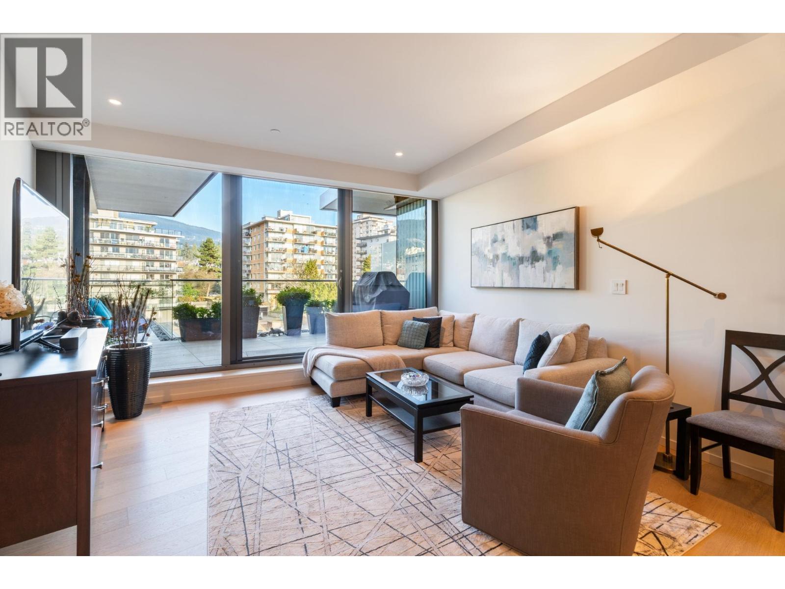 409 1355 BELLEVUE AVENUE, West Vancouver