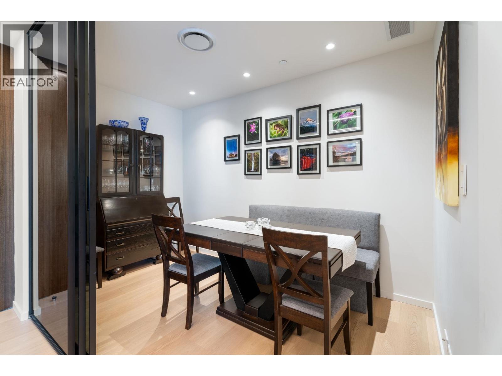 409 1355 BELLEVUE AVENUE, West Vancouver