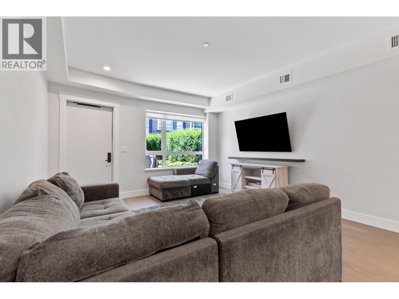 122 12040 PLAZA STREET, Maple Ridge