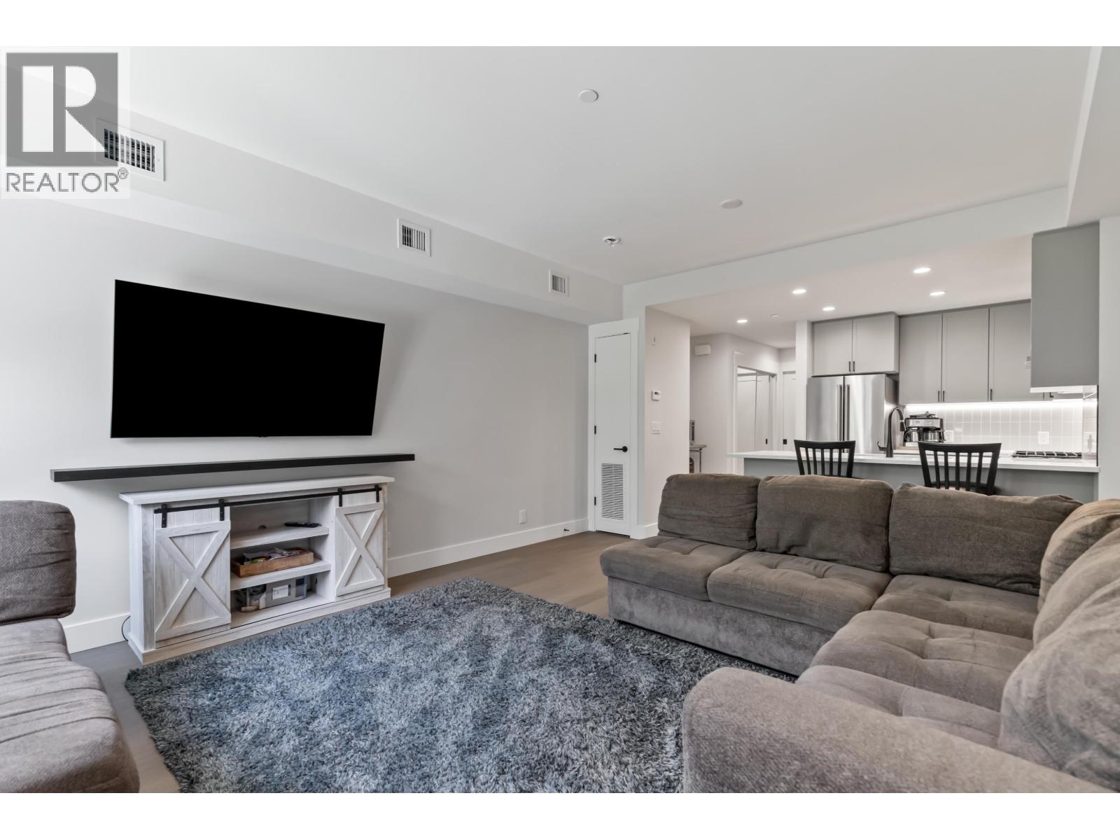 122 12040 PLAZA STREET, Maple Ridge