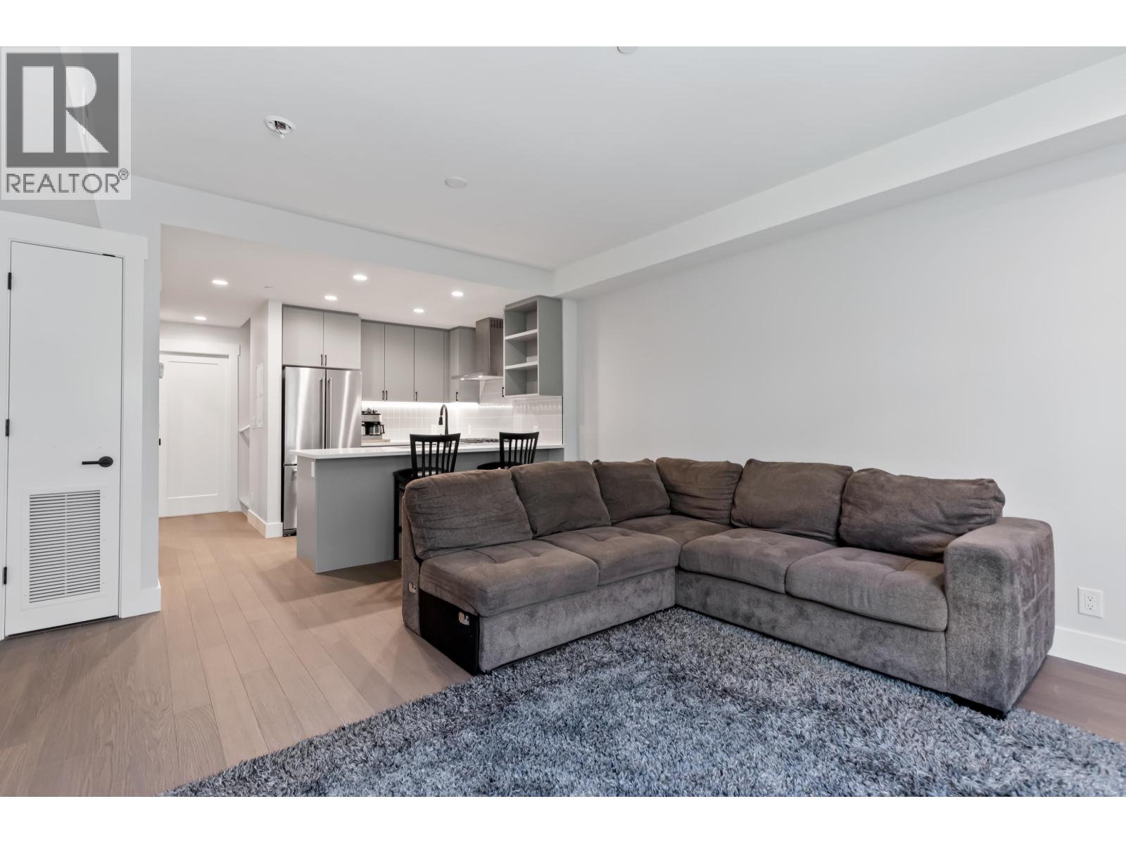 122 12040 PLAZA STREET, Maple Ridge