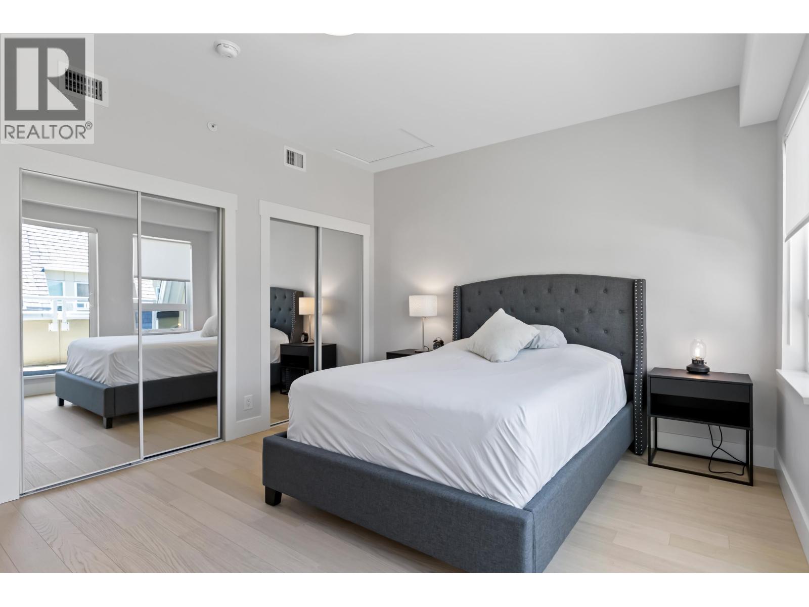 122 12040 PLAZA STREET, Maple Ridge