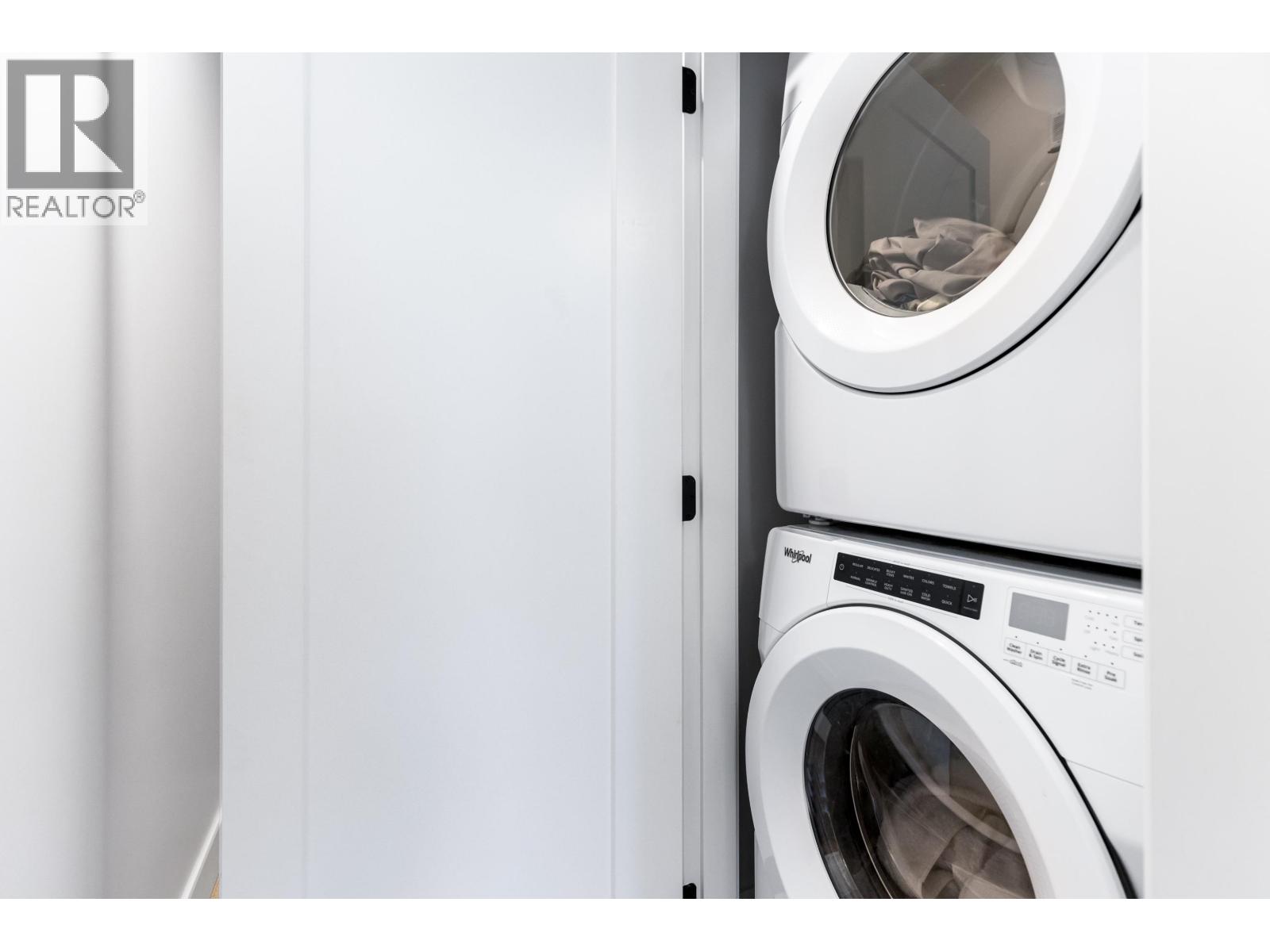 122 12040 PLAZA STREET, Maple Ridge