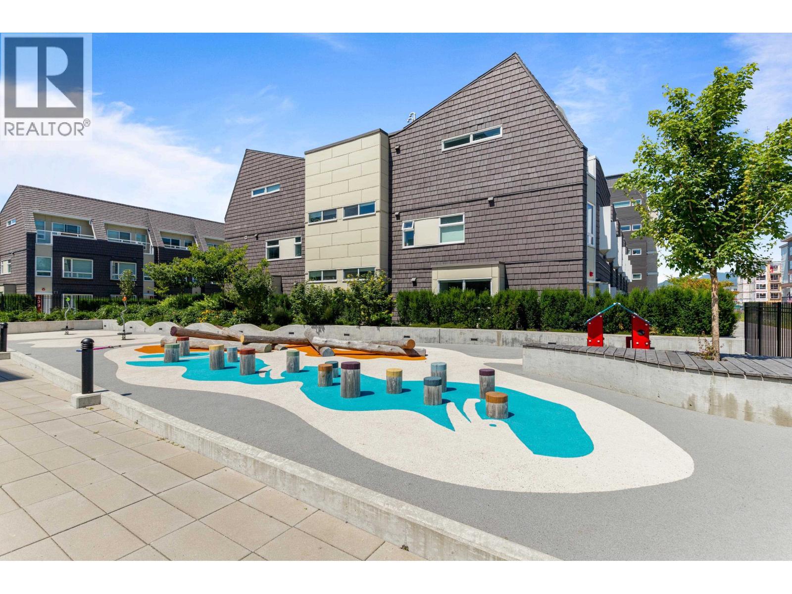 122 12040 PLAZA STREET, Maple Ridge