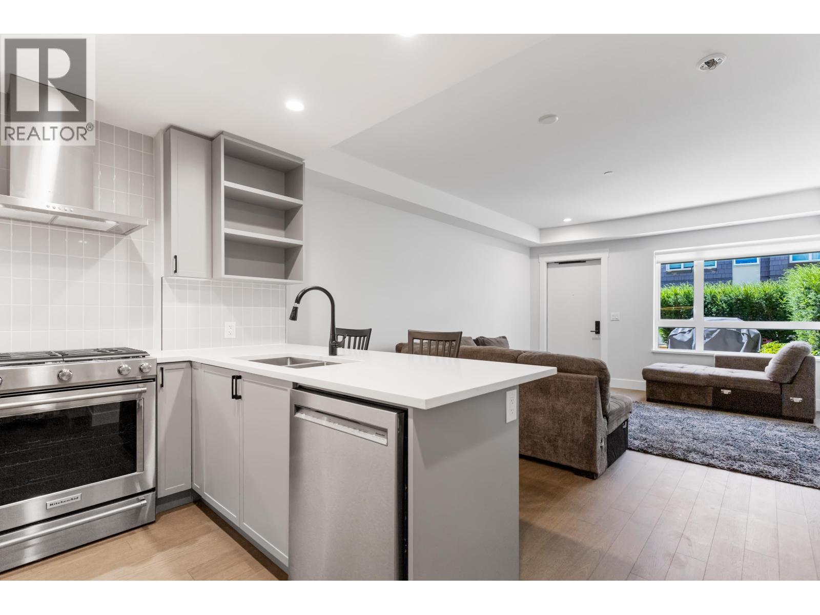 122 12040 PLAZA STREET, Maple Ridge