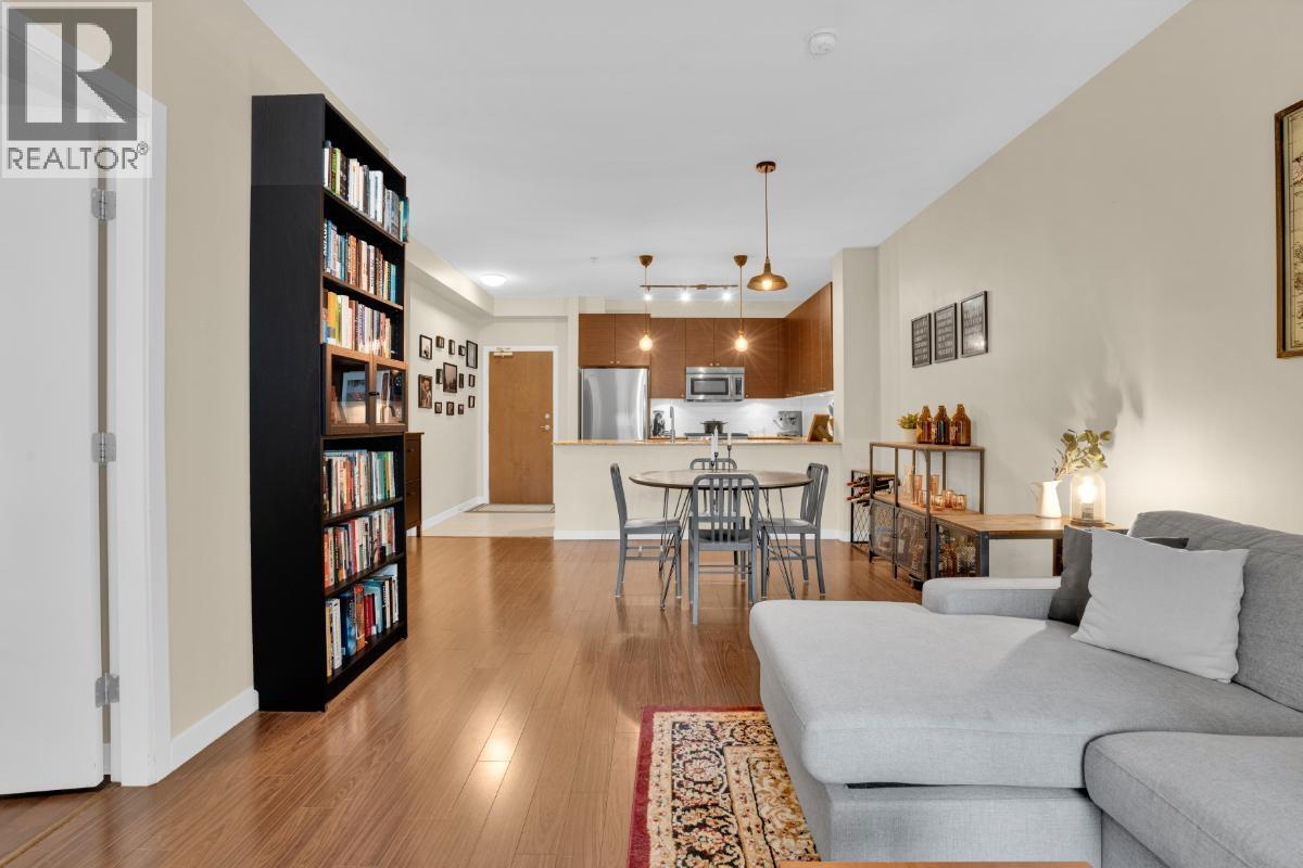 216 101 MORRISSEY ROAD, Port Moody