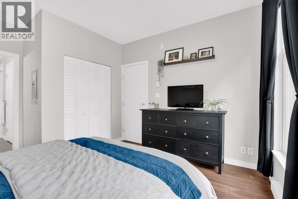 216 101 MORRISSEY ROAD, Port Moody