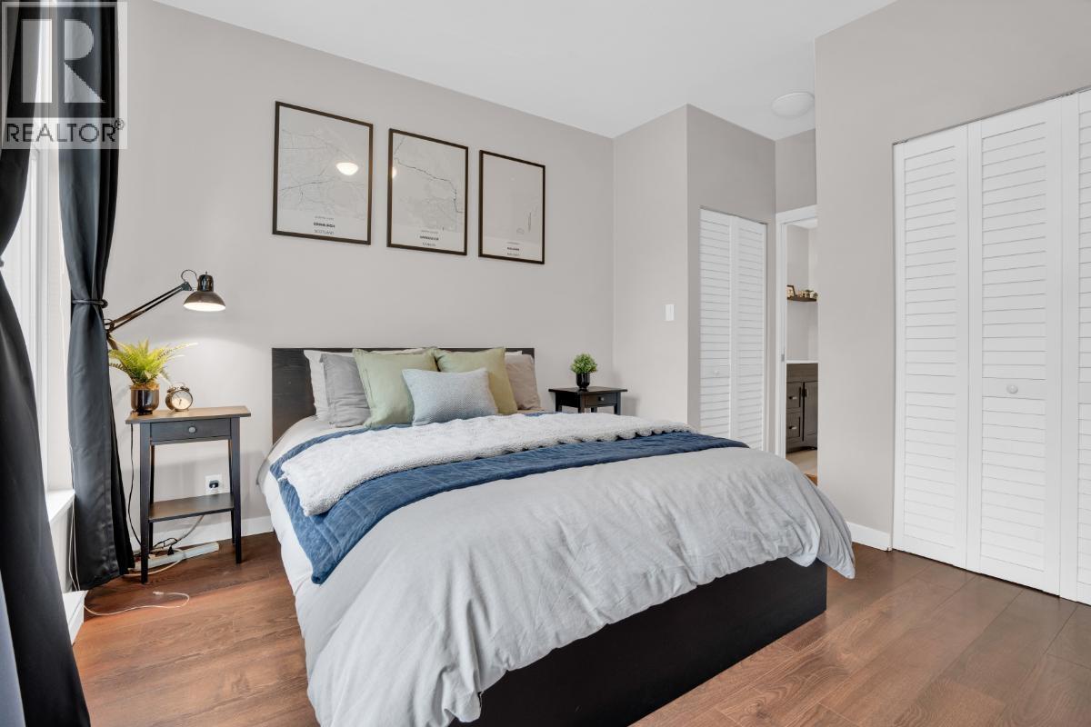 216 101 MORRISSEY ROAD, Port Moody