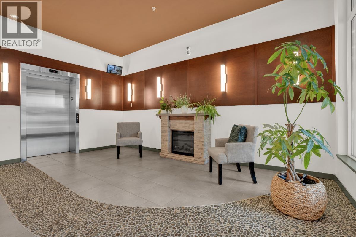 216 101 MORRISSEY ROAD, Port Moody