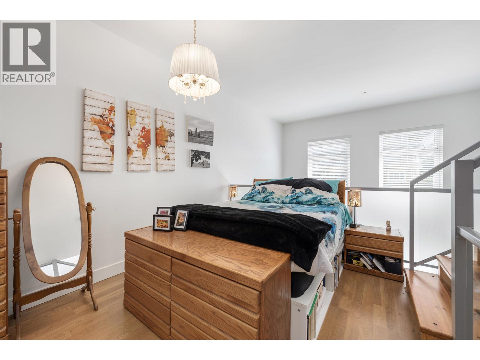 5 3993 CHATHAM STREET, Richmond