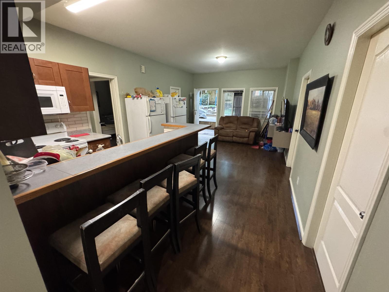 6693 CANADA WAY, Burnaby