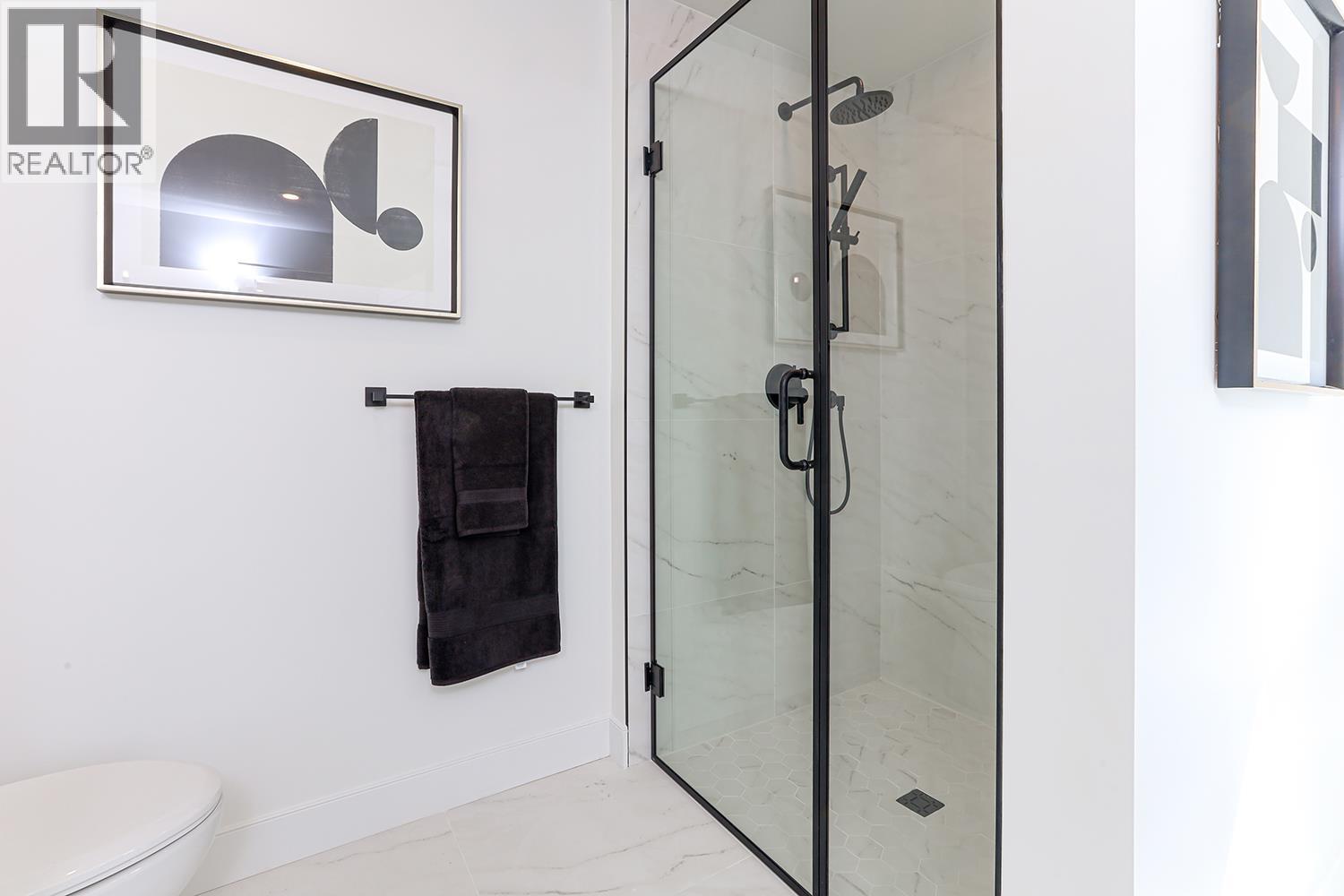 6009 16 AVENUE, Delta