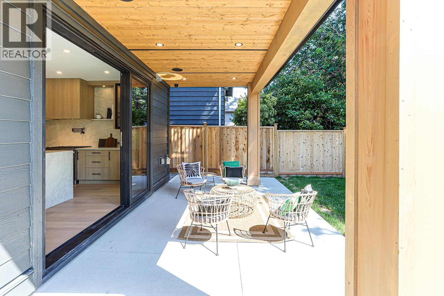 6009 16 AVENUE, Delta