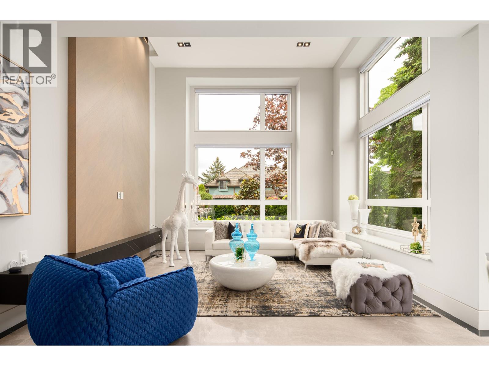 6571 WHITEOAK DRIVE, Richmond