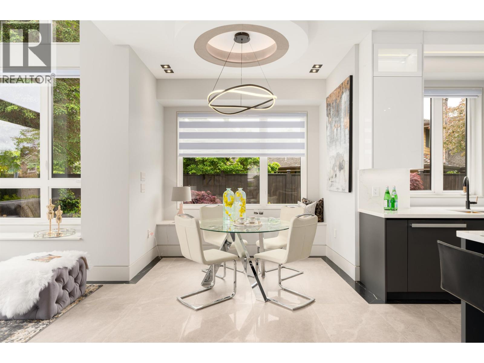 6571 WHITEOAK DRIVE, Richmond