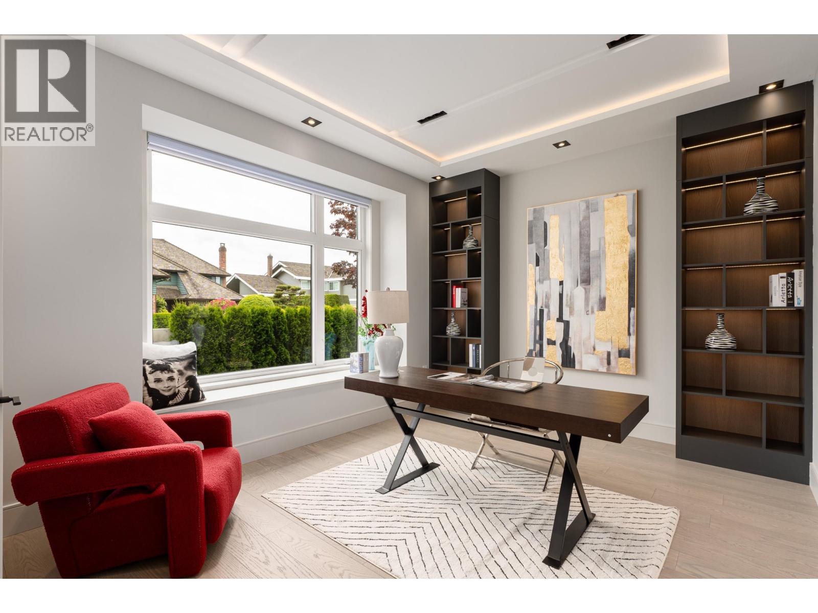 6571 WHITEOAK DRIVE, Richmond